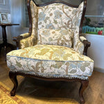 **Elegant Oak Wingback Chair with Floral Cotton-Ramie Fabric - Cozy Accent for Any Living Space** fljgj-2114