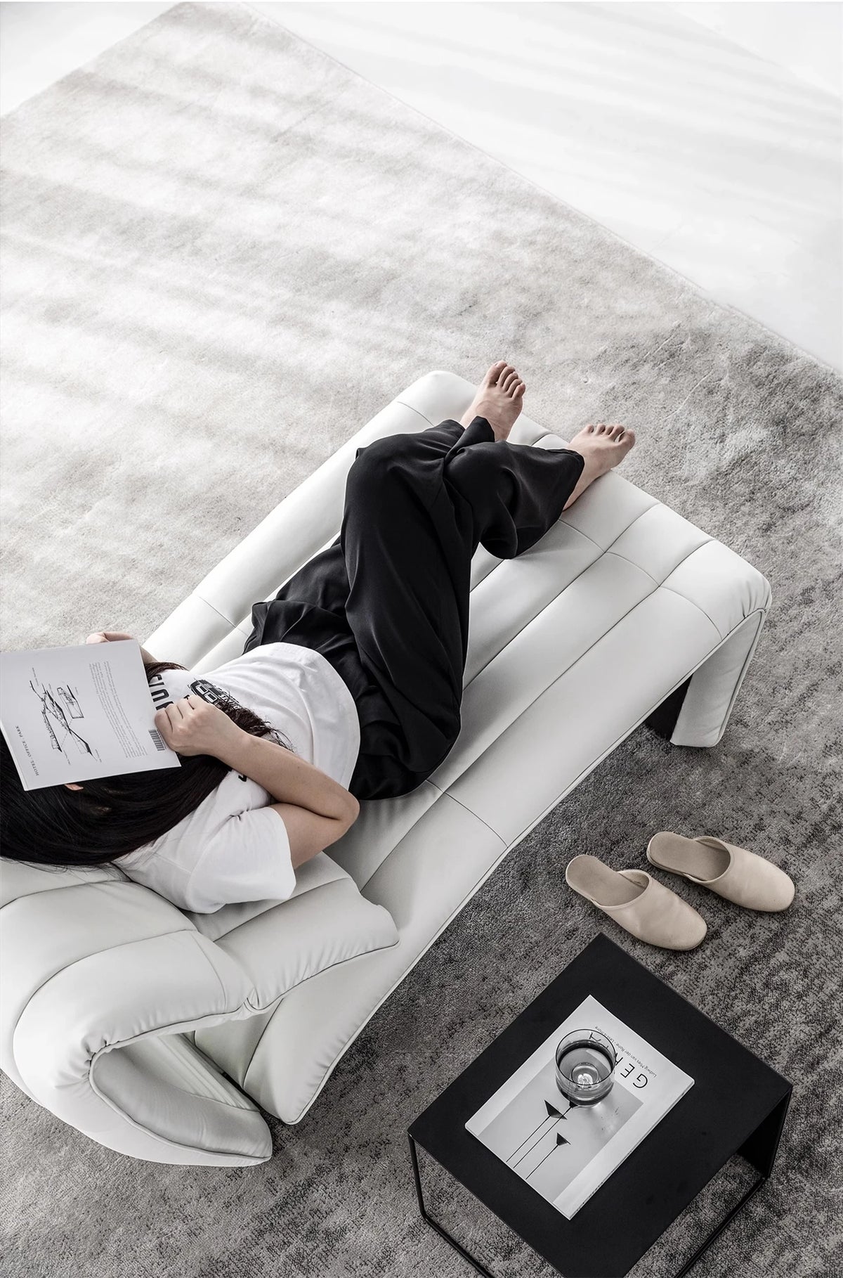 Sleek Foldable Chair for Versatile Comfort - Dual-Use Design in Synthetic Leather and Foam flsd-5194