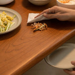 Elegant Cherry Wood Dining Table - Perfect for Stylish Gatherings fpmxm-2770