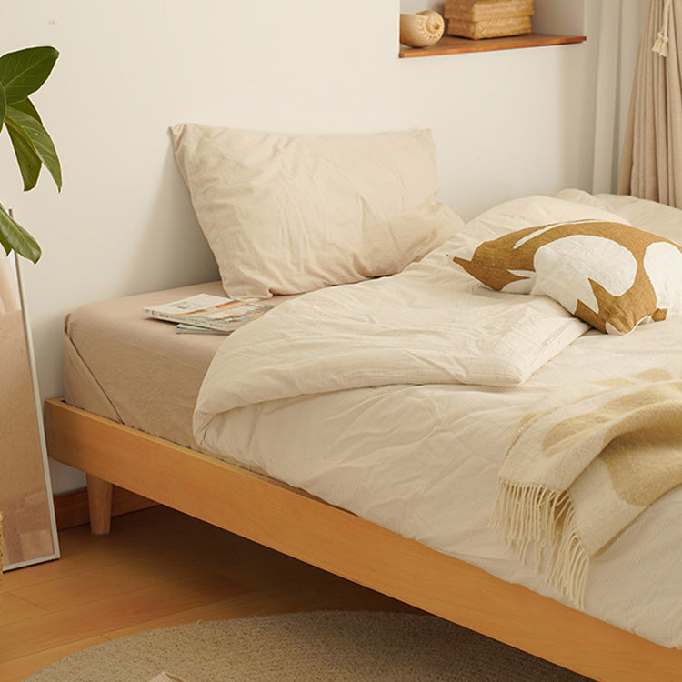 Stunning Beech Wood Metal Platform Bed - Natural Warm Tones for Stylish Bedrooms fxgmz-585