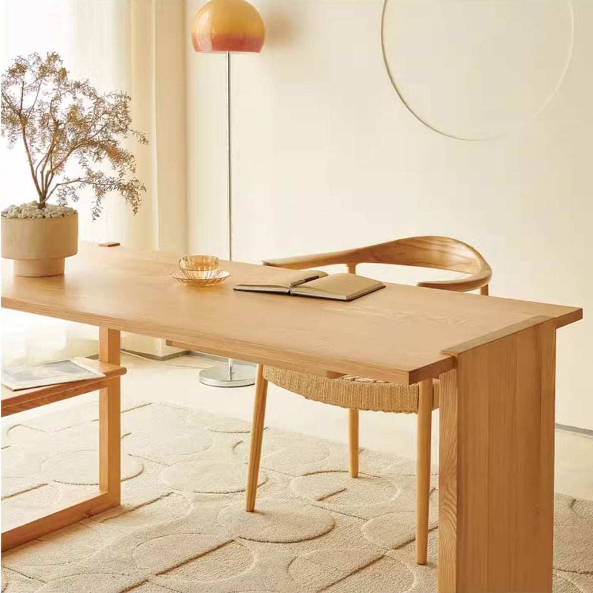 Elegant Natural Ash Wood Table - Perfect for Modern Interiors hjhms-1051