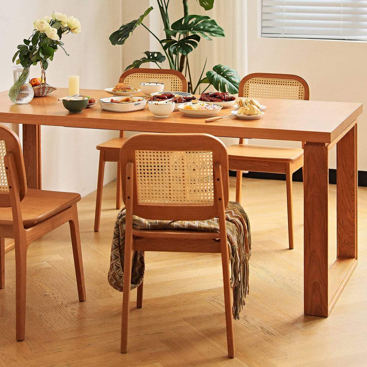 Vintage Cherry Wood Table with Sleek Steel Frame - Natural Finish hldmz-709