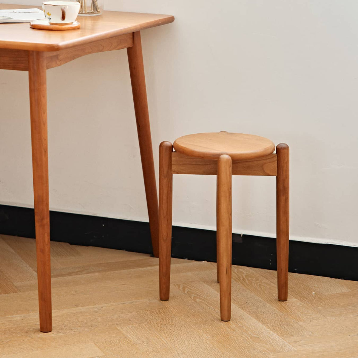 Elegant Cherry Wood Finish Natural Wooden Stool - Stylish Home Decor hldmz-724