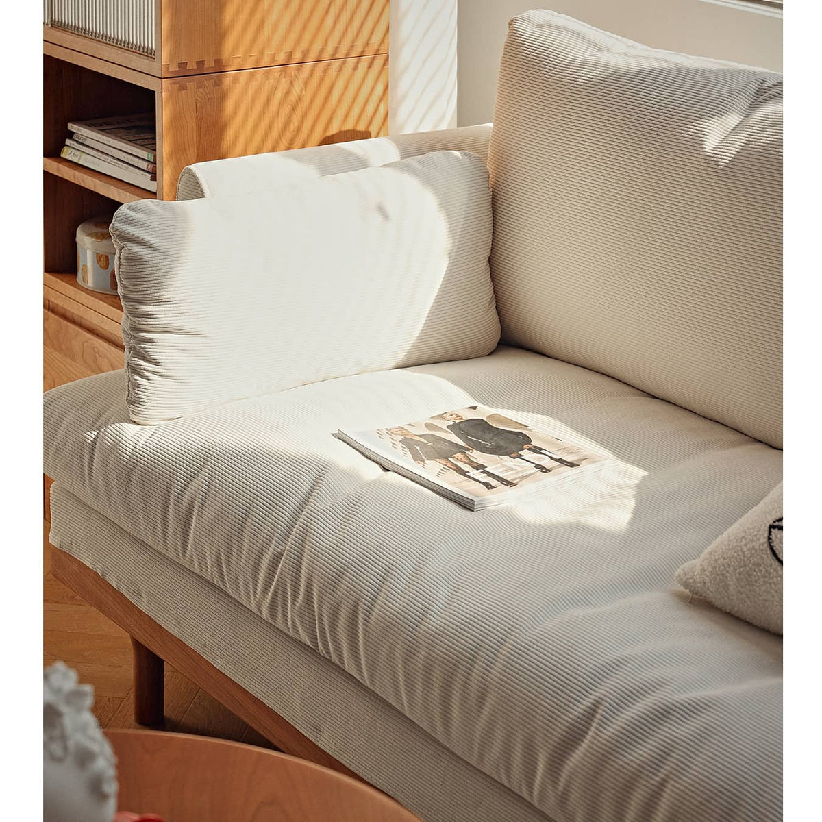 Luxurious White and Orange Cherry Wood Sofa with Leathaire, Goose Down, and Corduroy Upholstery hldmz-733