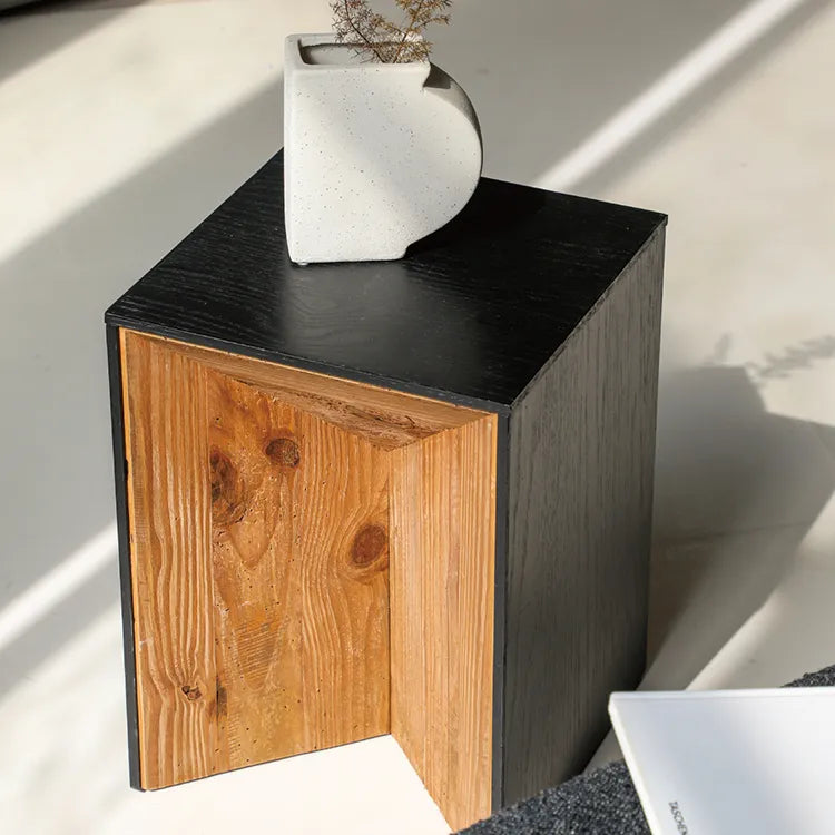 Modern Pine Wood Side Table - Sleek Design and Versatile Functionality hms-4049