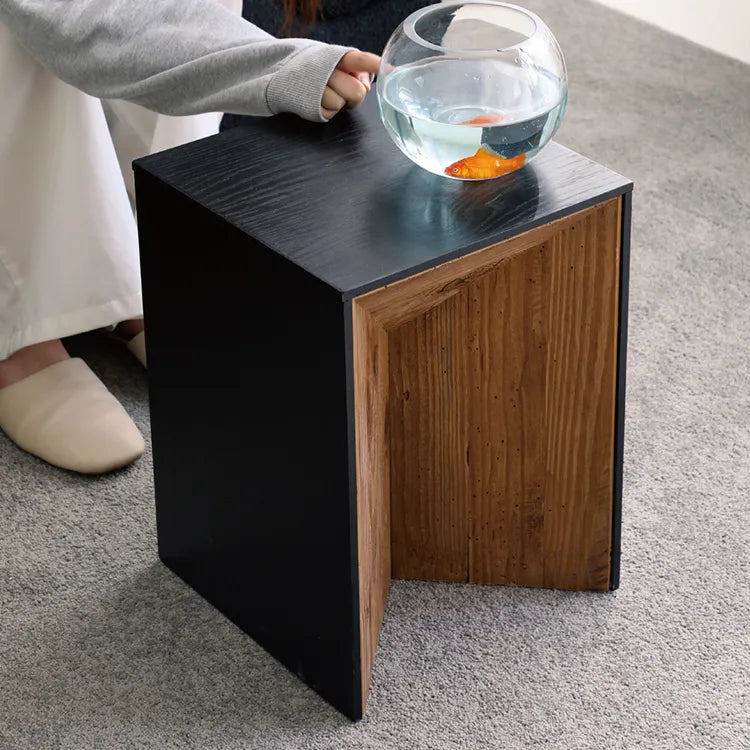 Modern Pine Wood Side Table - Sleek Design and Versatile Functionality hms-4049