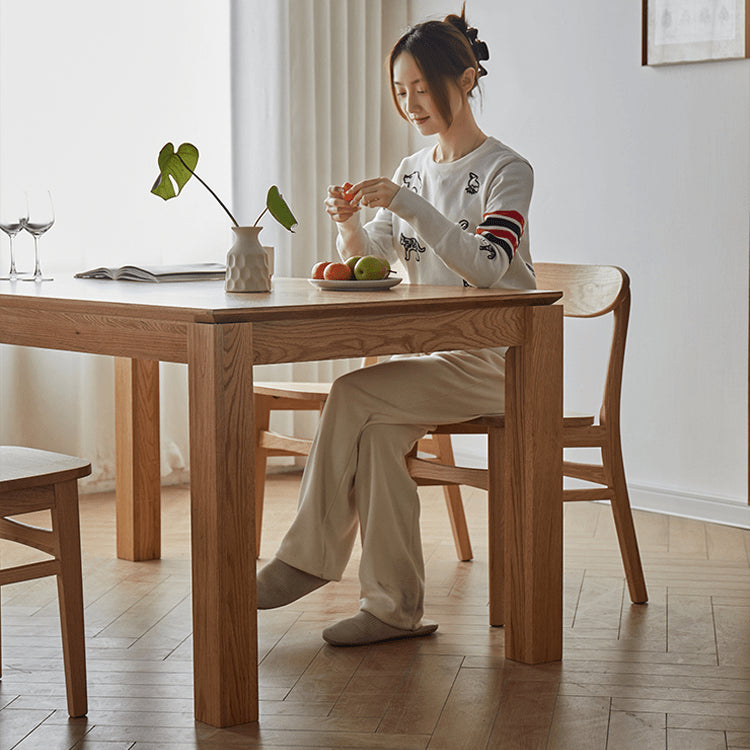 Elegant Red Oak Natural Wood Table - Perfect Addition to Your Home Decor hmzj-805