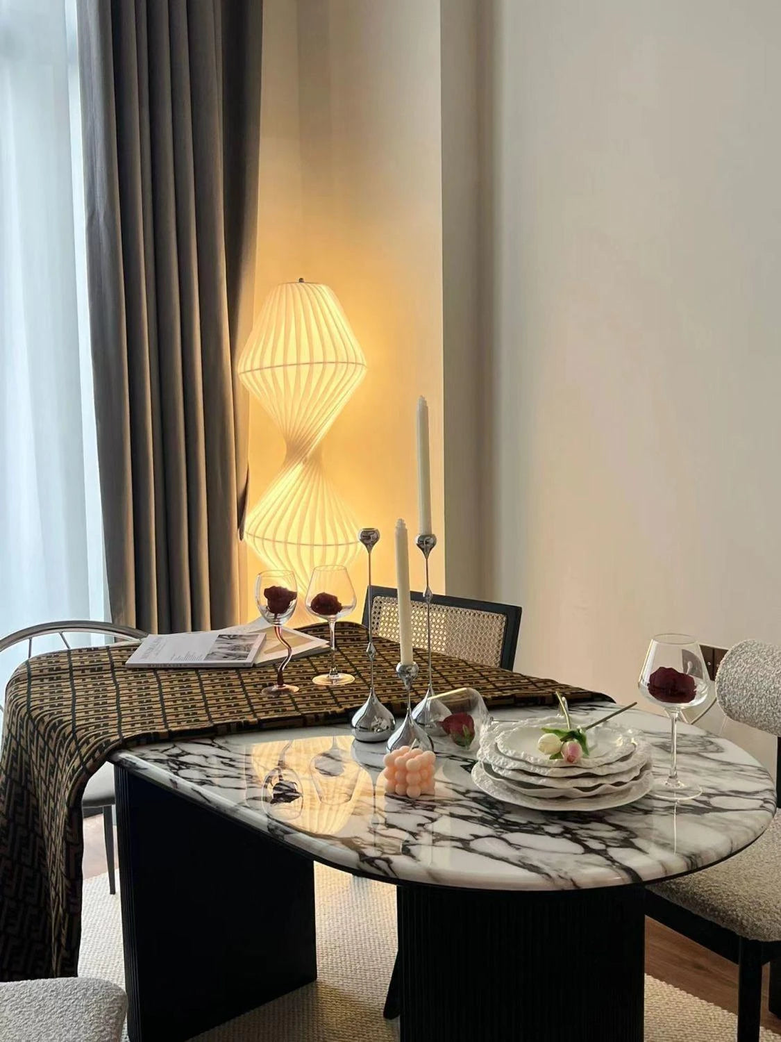 Modern Sintered Stone Dining Table with Marble Finish - Stylish Multi-layer Board Design for Elegant Dining Experiences hny-5221