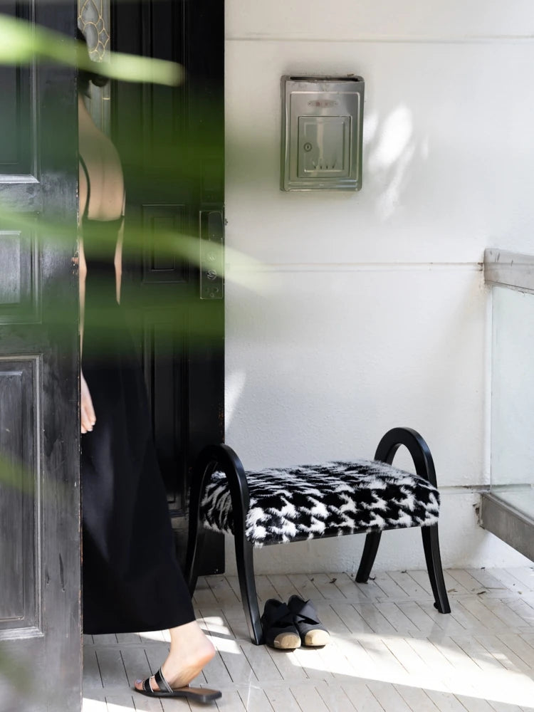 Stylish Ash Wood Stool with Foam and Polyester Cushion – Perfect for Modern Living Spaces hrn-5252