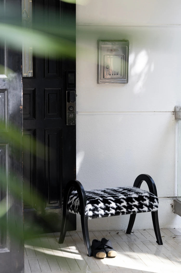 Stylish Ash Wood Stool with Foam and Polyester Cushion – Perfect for Modern Living Spaces hrn-5252