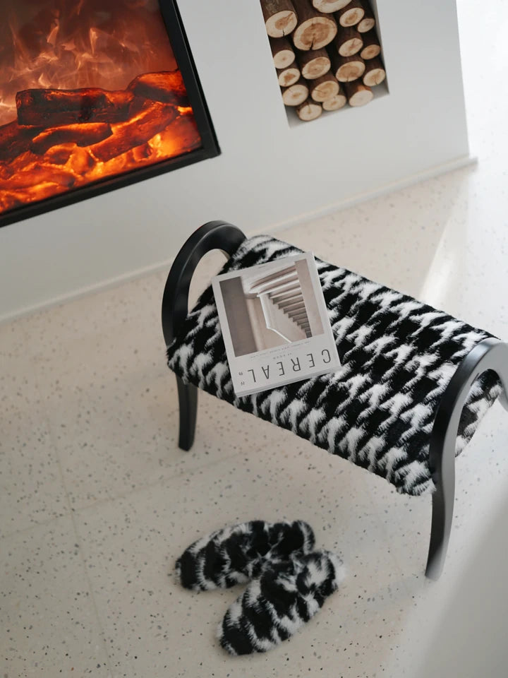 Stylish Ash Wood Stool with Foam and Polyester Cushion – Perfect for Modern Living Spaces hrn-5252