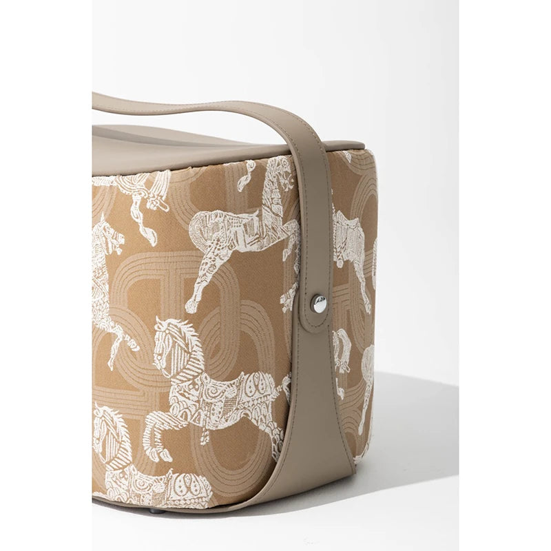 Stylish Synthetic Leather Stool with Unique Design - Comfortable and Versatile Home Accent Piece hrn-5254