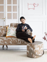 Stylish Synthetic Leather Stool with Unique Design - Comfortable and Versatile Home Accent Piece hrn-5254