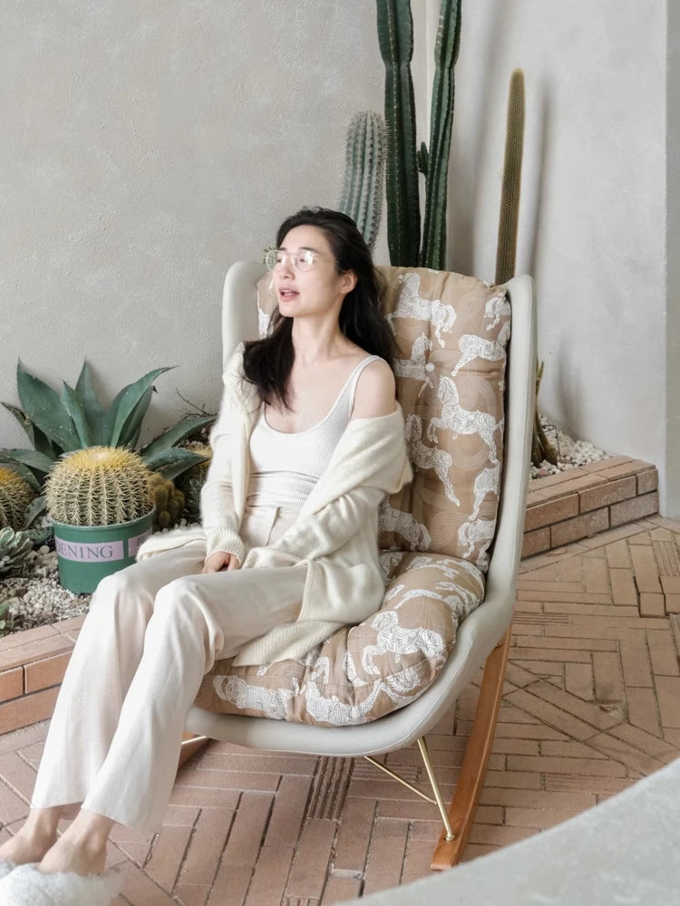 Luxurious Down & Silk Floss Rocking Chair with Beech Wood & Synthetic Leather Accent - Perfect for Stylish Relaxation hrn-5256