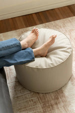 Stylish Ash Wood Console Table with Multi-layer Board and Synthetic Leather Accents hrn-5260