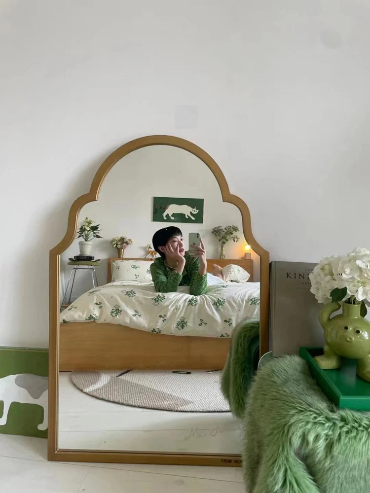 Elegant Beech Wood Mirror with Glass Finish - Stylish Home Décor Accent for Any Room hrn-5261