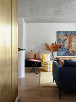 Elegant Birch Side Table with Floral Design – Modern Accent for Living Room or Bedroom hrn-5266