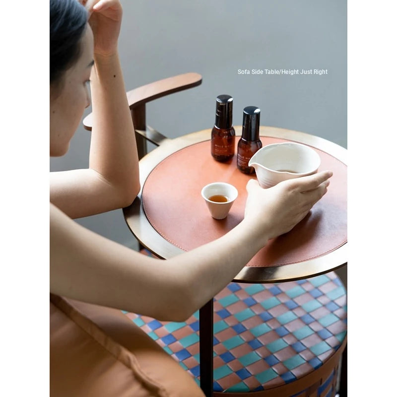 Stylish PU Leather Side Table with Stainless Steel Accents and Black Walnut Wood Base – Modern Decorative Accent for Living Room and Bedroom hrn-5267