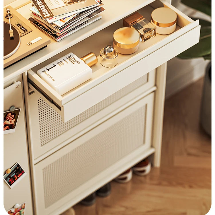 Stylish Solid Wood Cabinet with Multi-Layer Design - Perfect for Modern Storage Solutions hrvr-5082