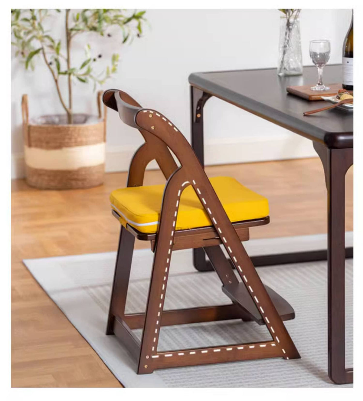 Elegant Dark Brown Bamboo Chair with Natural Wood Canvas - Stylish & Durable Seating hsl-67