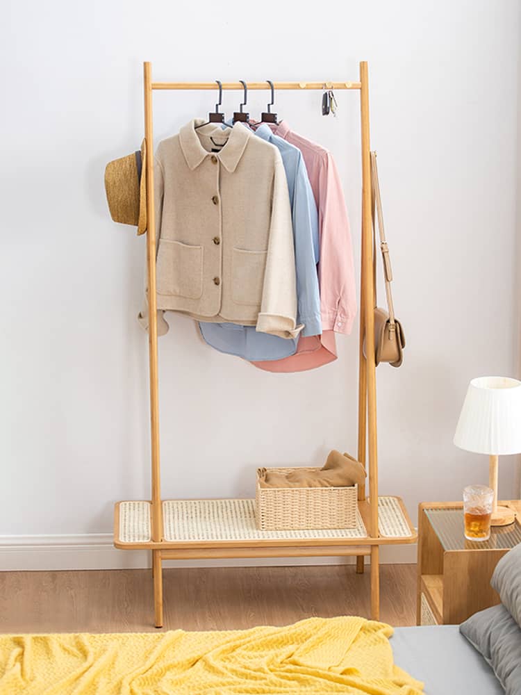 Sleek Bamboo Coat Hanger - Natural Wood Finish for Modern Chic Closet hsl-88