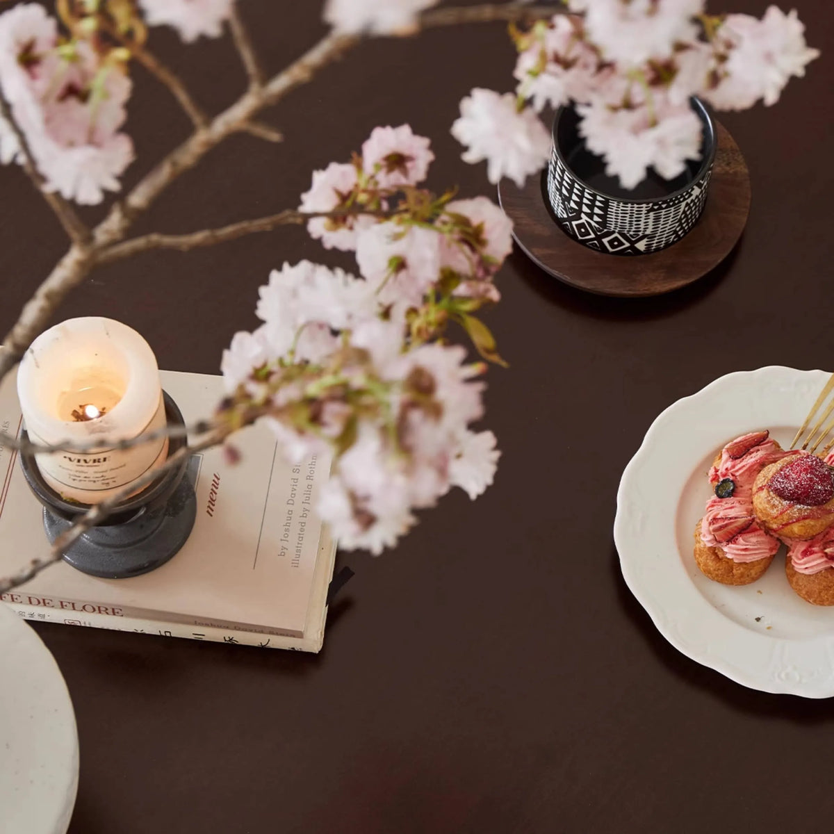 Elegant Dining Table Made from Luxurious Chinese Tulipwood - Perfect for Stylish Interiors hsmjx-4164