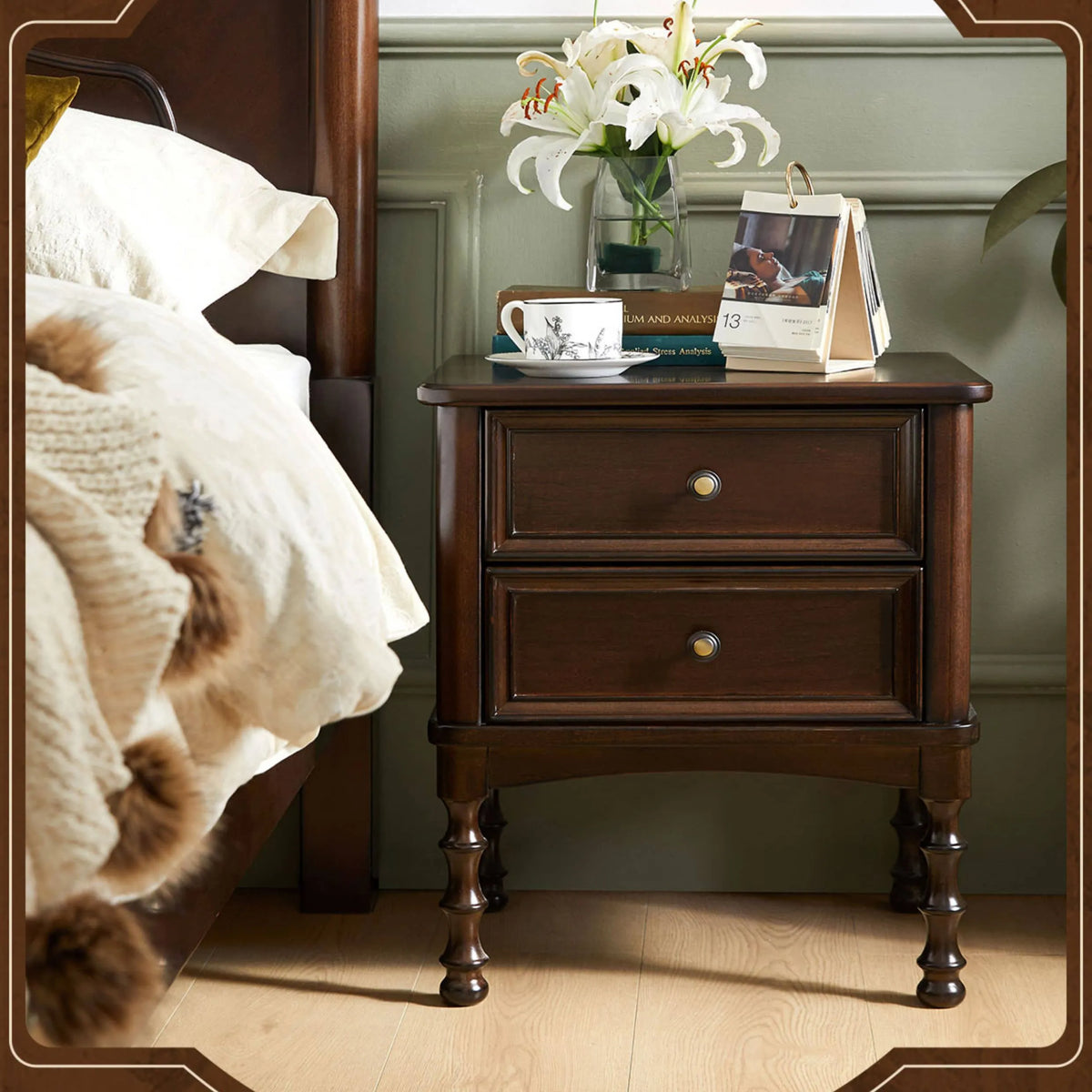 Classic Nightstand Crafted from Chinese Tulipwood for Elegant Bedroom Décor hsmjx-4170