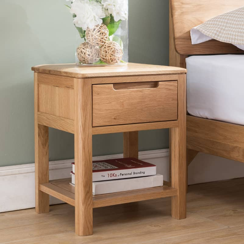 Stylish Brown Oak Bedside Cupboard – Natural Wood Finish with Tung Oil hym-472