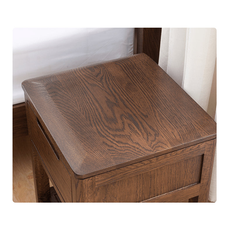 Stylish Brown Oak Bedside Cupboard – Natural Wood Finish with Tung Oil hym-472