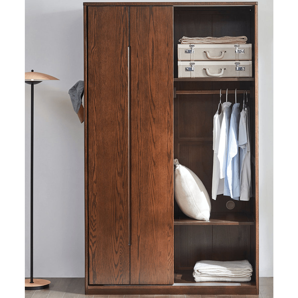 Sleek Brown Oak Cabinet with Durable Tung Wood and Metal Accents hym-481