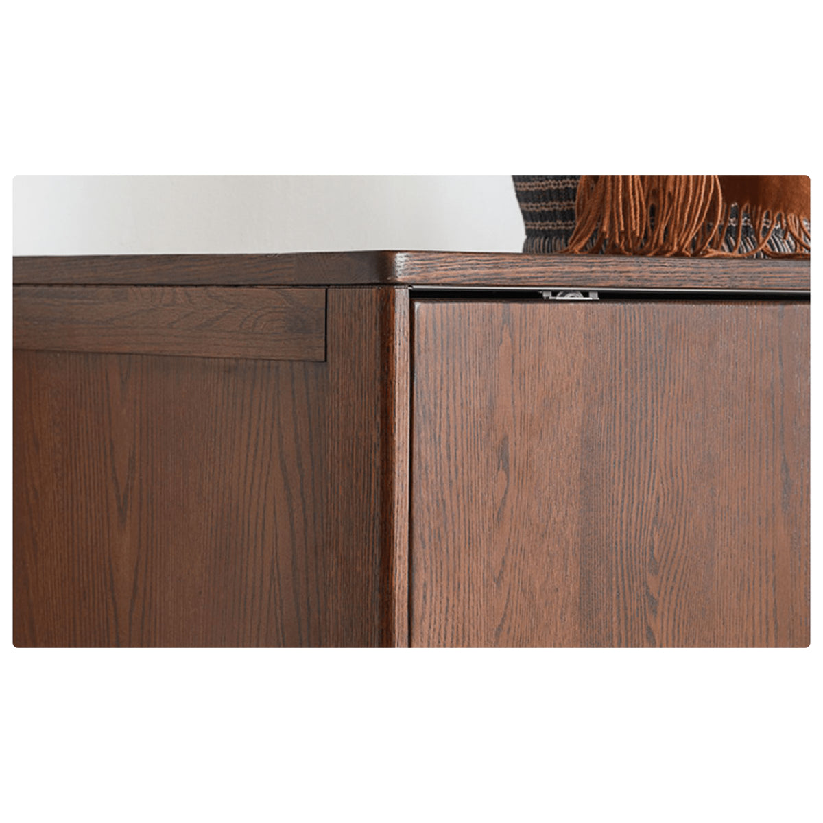 Sleek Brown Oak Cabinet with Durable Tung Wood and Metal Accents hym-481