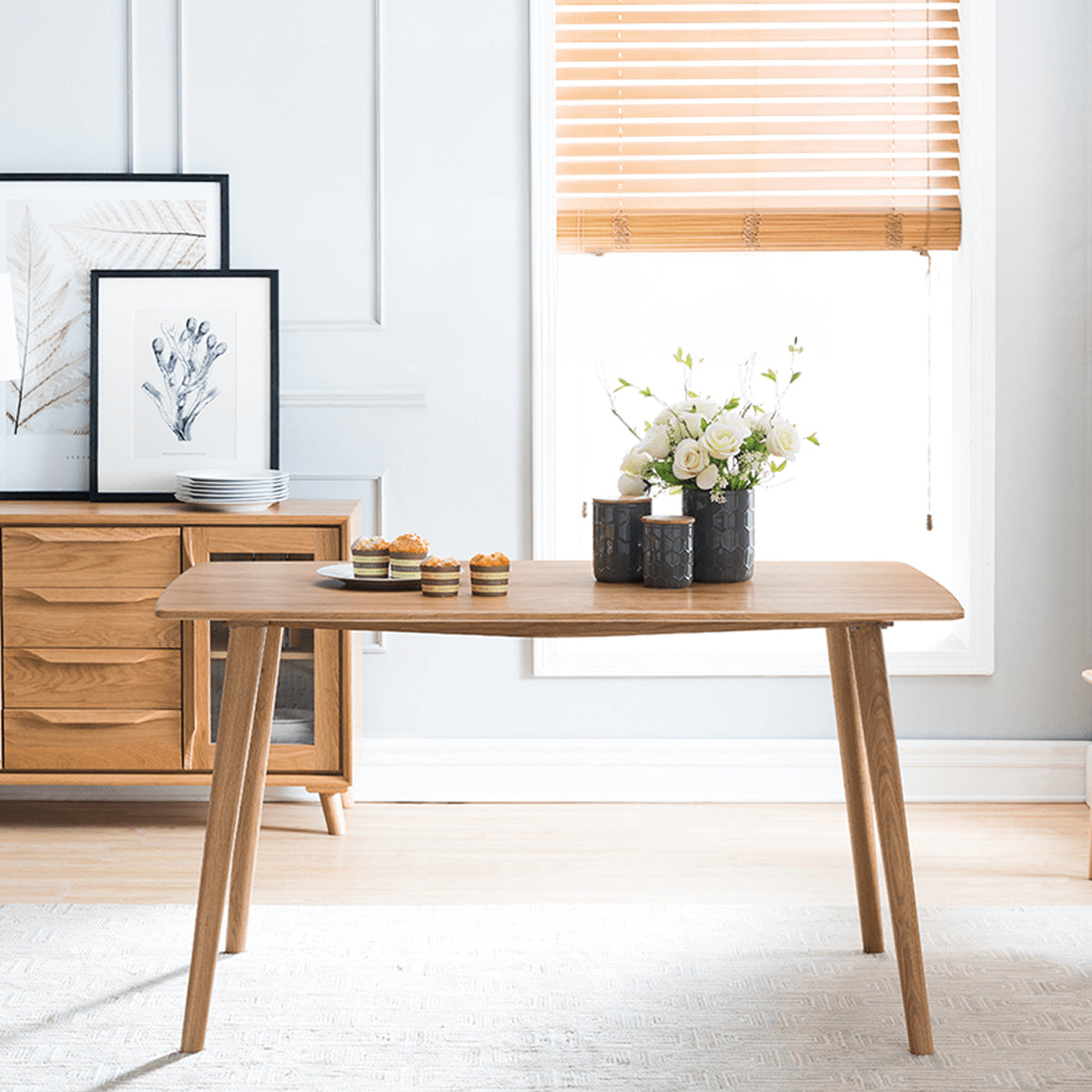 Elegant Brown Oak Wood Dining Table - Natural Finish hym-482