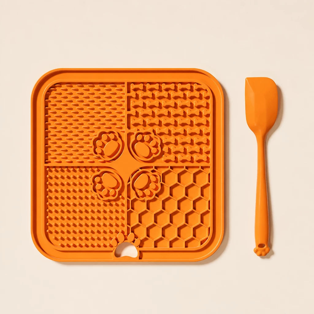 4-Section Silicone Lick Mat for Dogs, 7.9 × 7.9 in