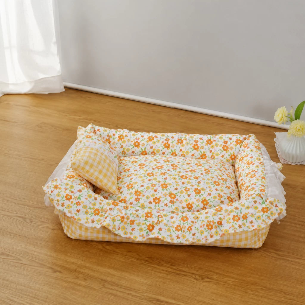 All-Season Pet Bed for Cats and Small to Medium Dogs