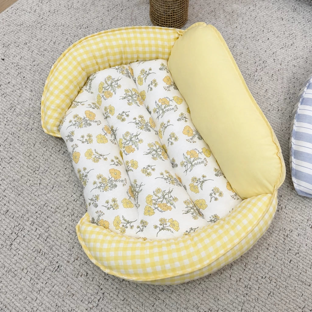 Reversible Curved Polyester Pet Bed for Small Dogs and Cats