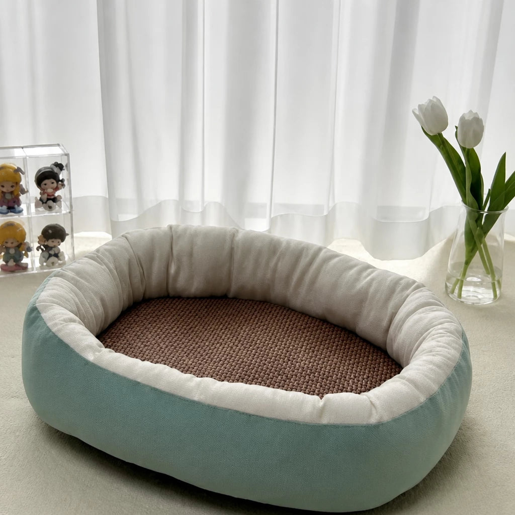 All-Season Oval Pet Bed