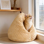Enclosed Chicken-Shaped Cat Bed