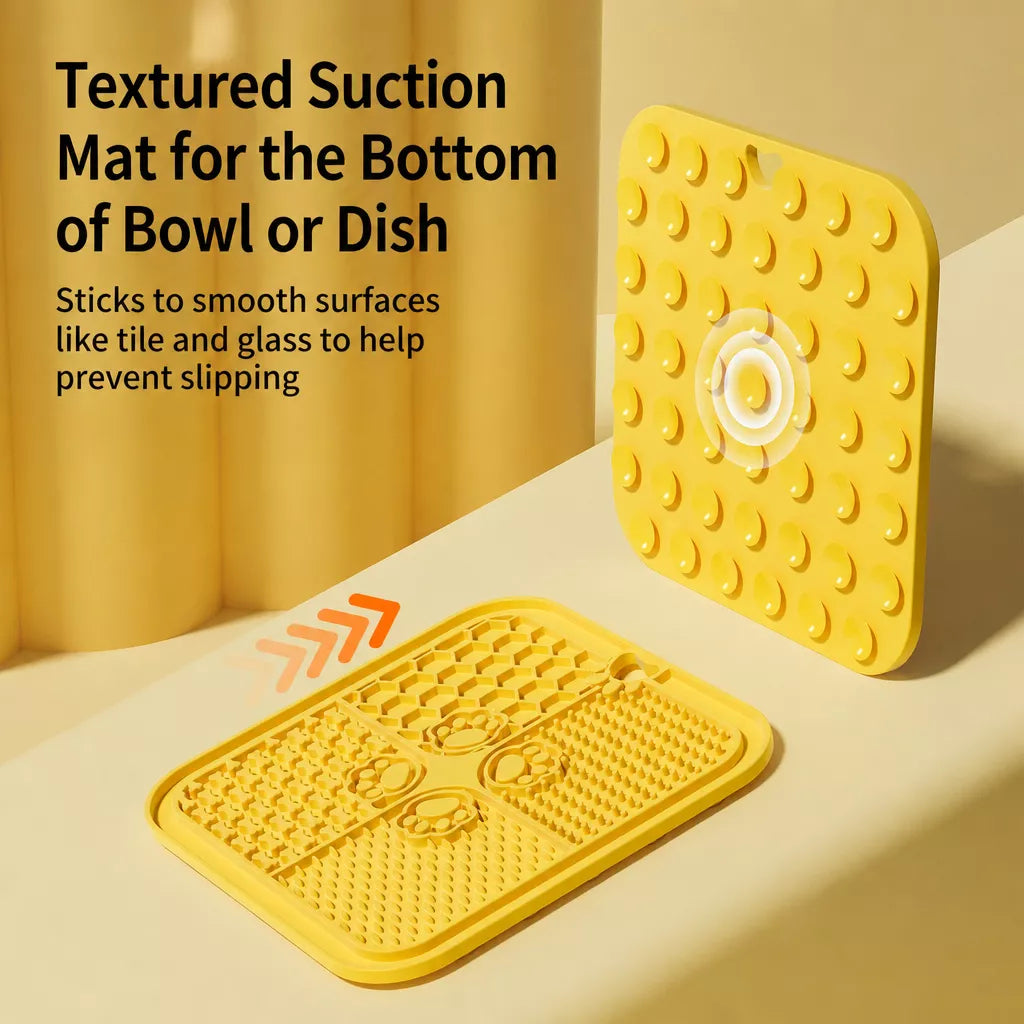 4-Section Silicone Lick Mat for Dogs, 7.9 × 7.9 in