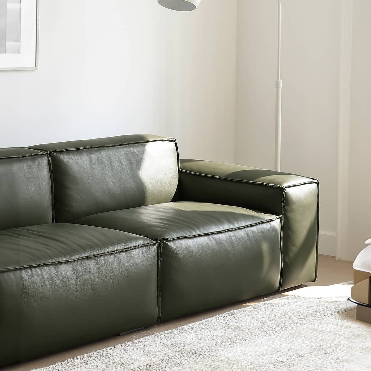 Luxurious Dark Green Pine Leather Sofa with Plush Down Cushions my-368