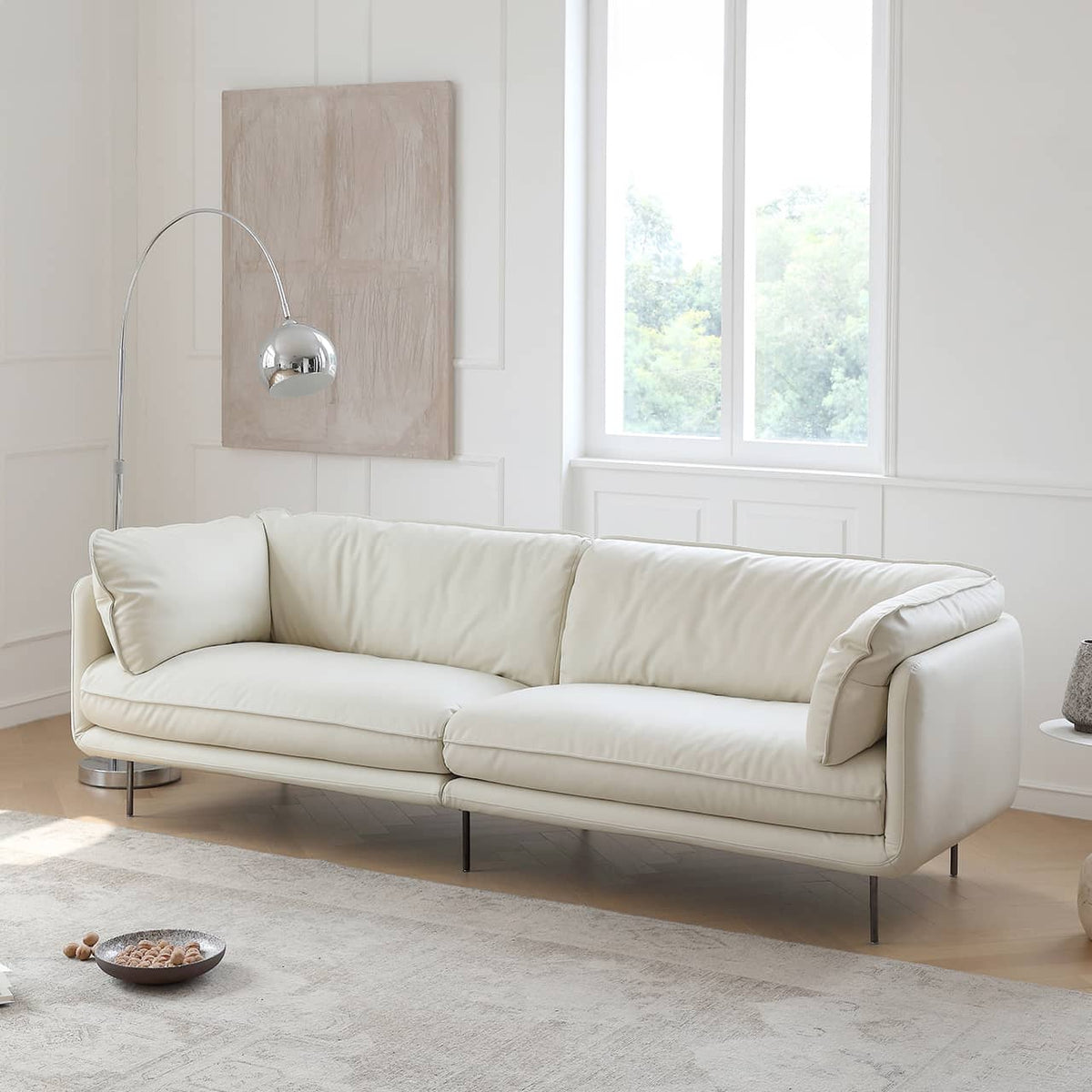 Luxurious Off-White Sofa with Pine Wood Frame and Scratch-Resistant Fabric my-371