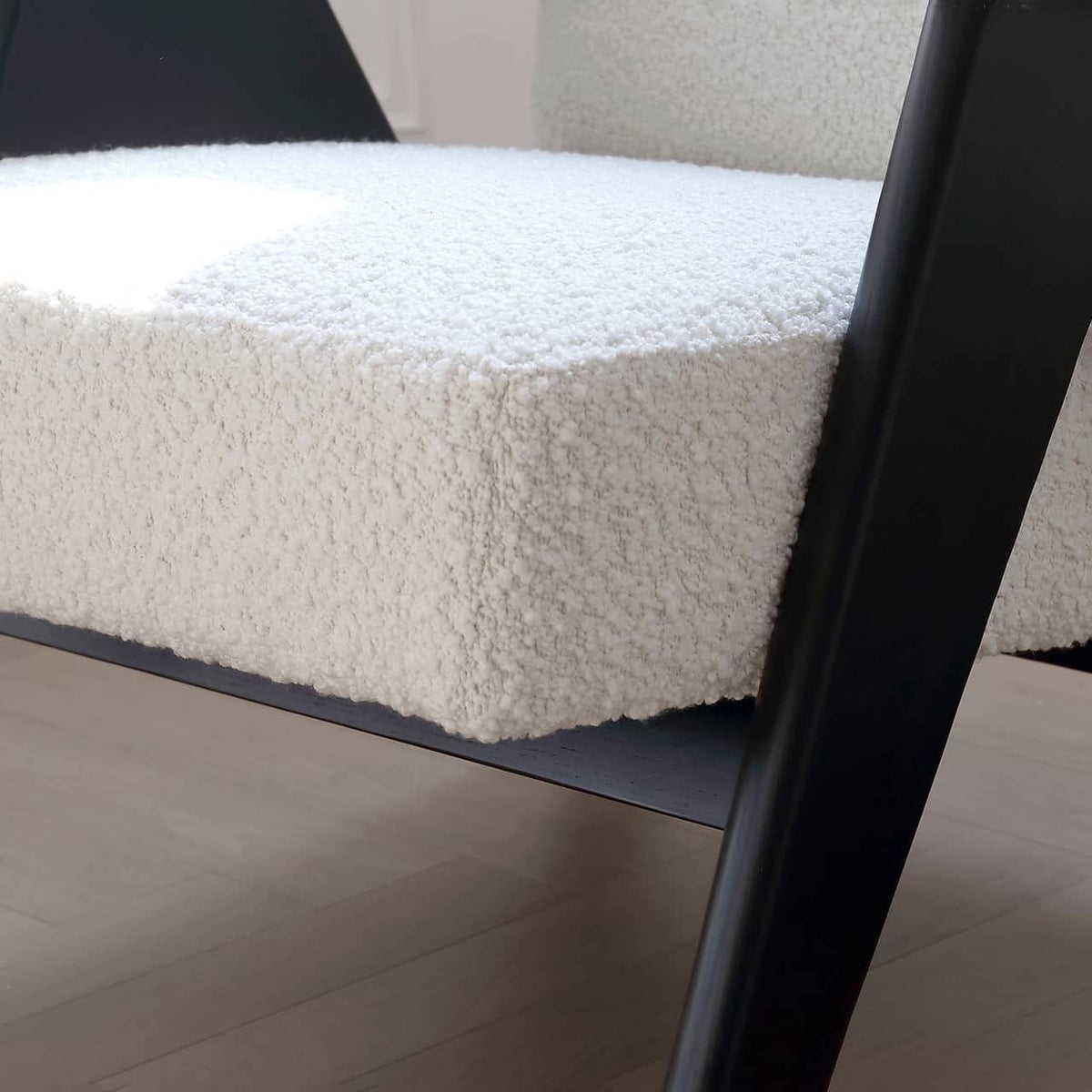 Premium White Ash Wood Chair - Elegant Design & Superior Durability my-384