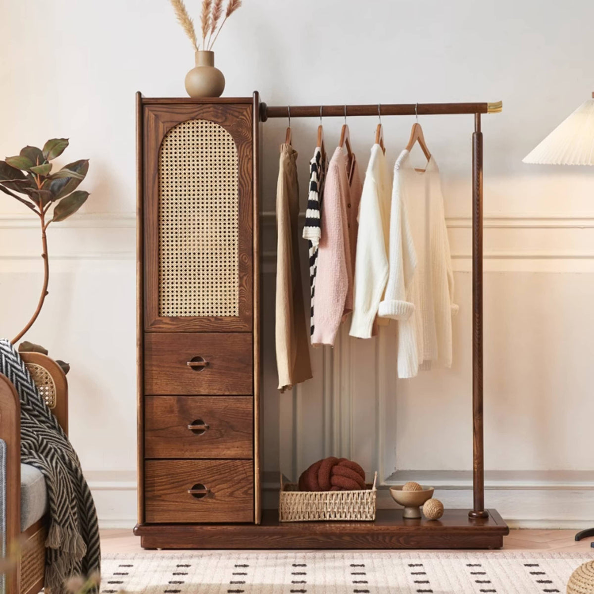 Stylish Brown Rattan Cabinet with Elegant Ash Wood Finish tzm-526