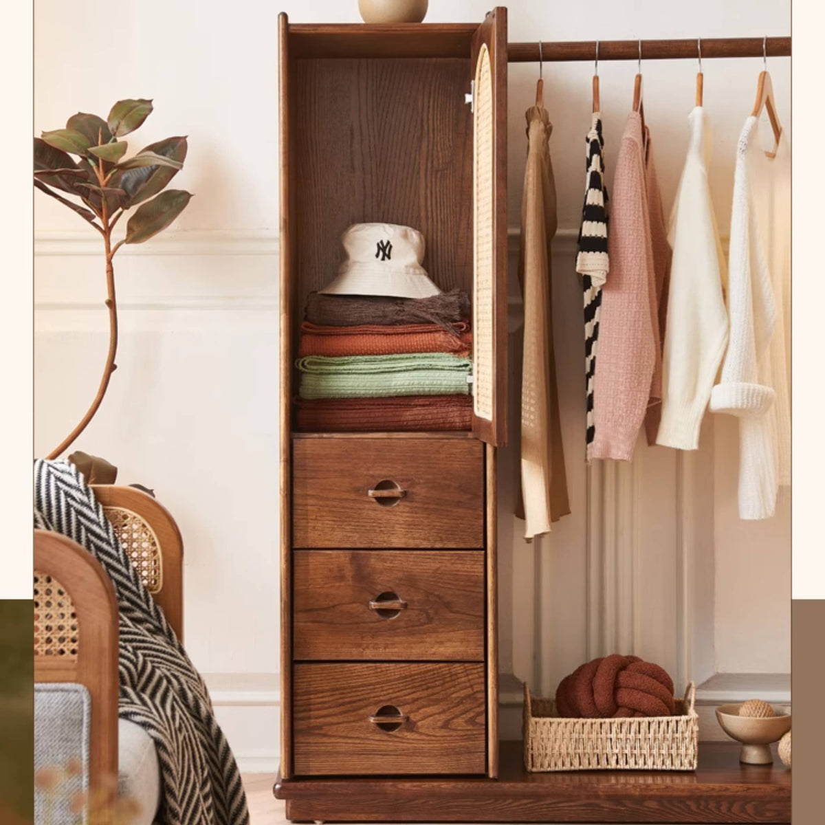 Stylish Brown Rattan Cabinet with Elegant Ash Wood Finish tzm-526