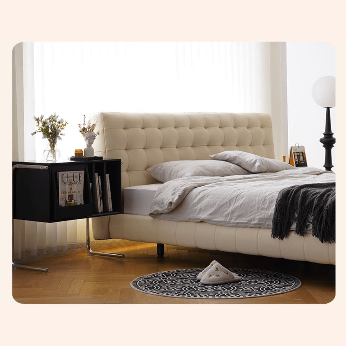 Luxurious Off-White & Black PU Leather Bed with Beech Wood Frame - Modern Elegance for Your Bedroom yw-201