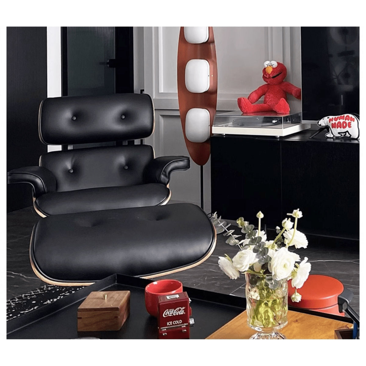 Stylish Black PU Leather Bar Stool for Modern Kitchens and Bars yw-204