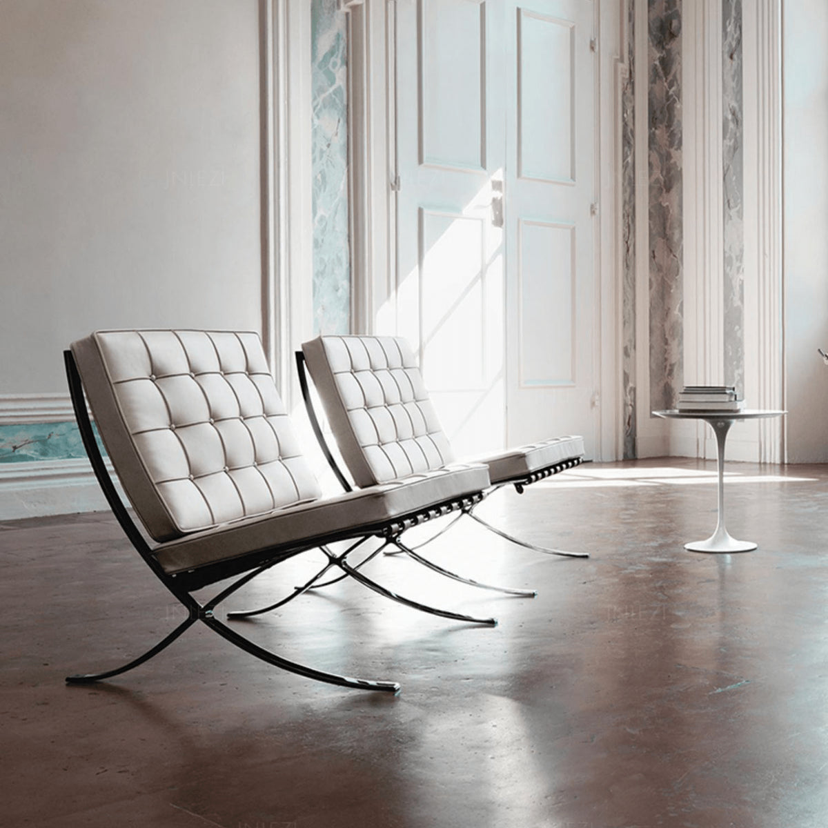 Modern Light Brown and White PU Leather Chair with Stainless Steel Legs - Stylish and Comfortable Seating yw-211